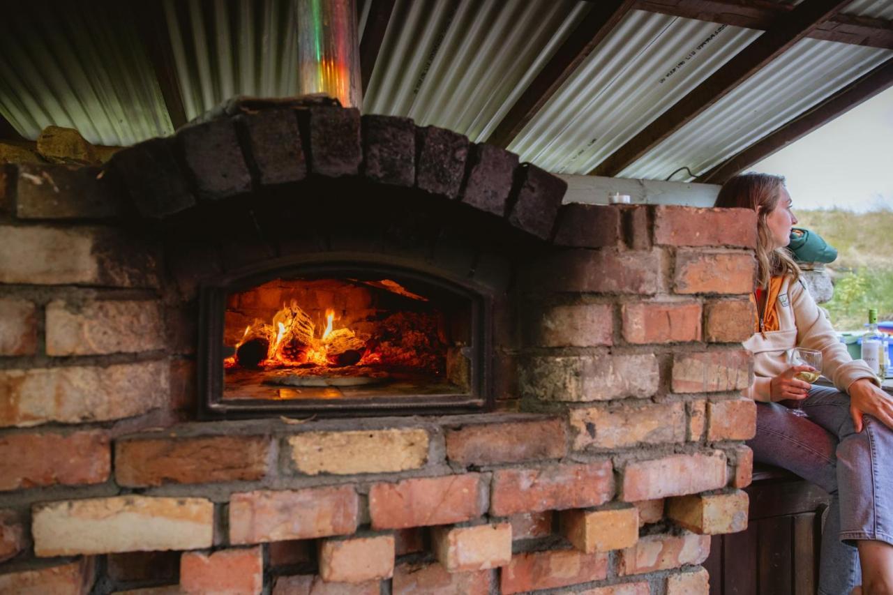 Mayo Glamping Castlebar Exteriör bild